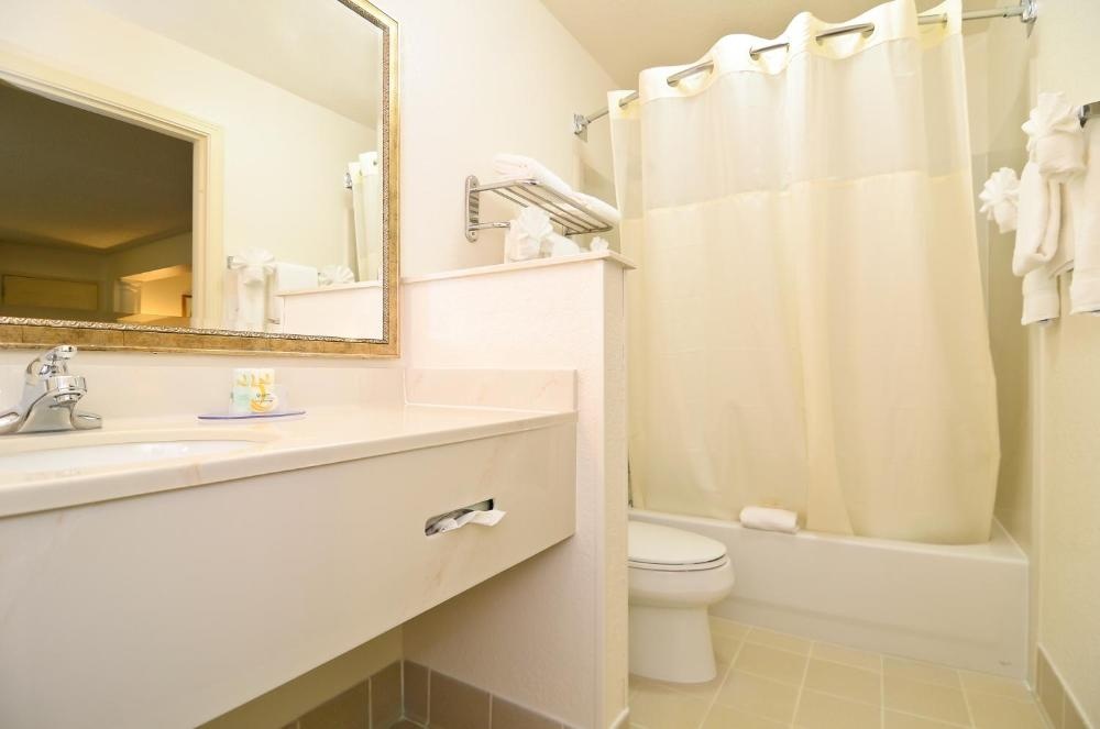 Quality Inn & Suites Biltmore Este Imagen 30